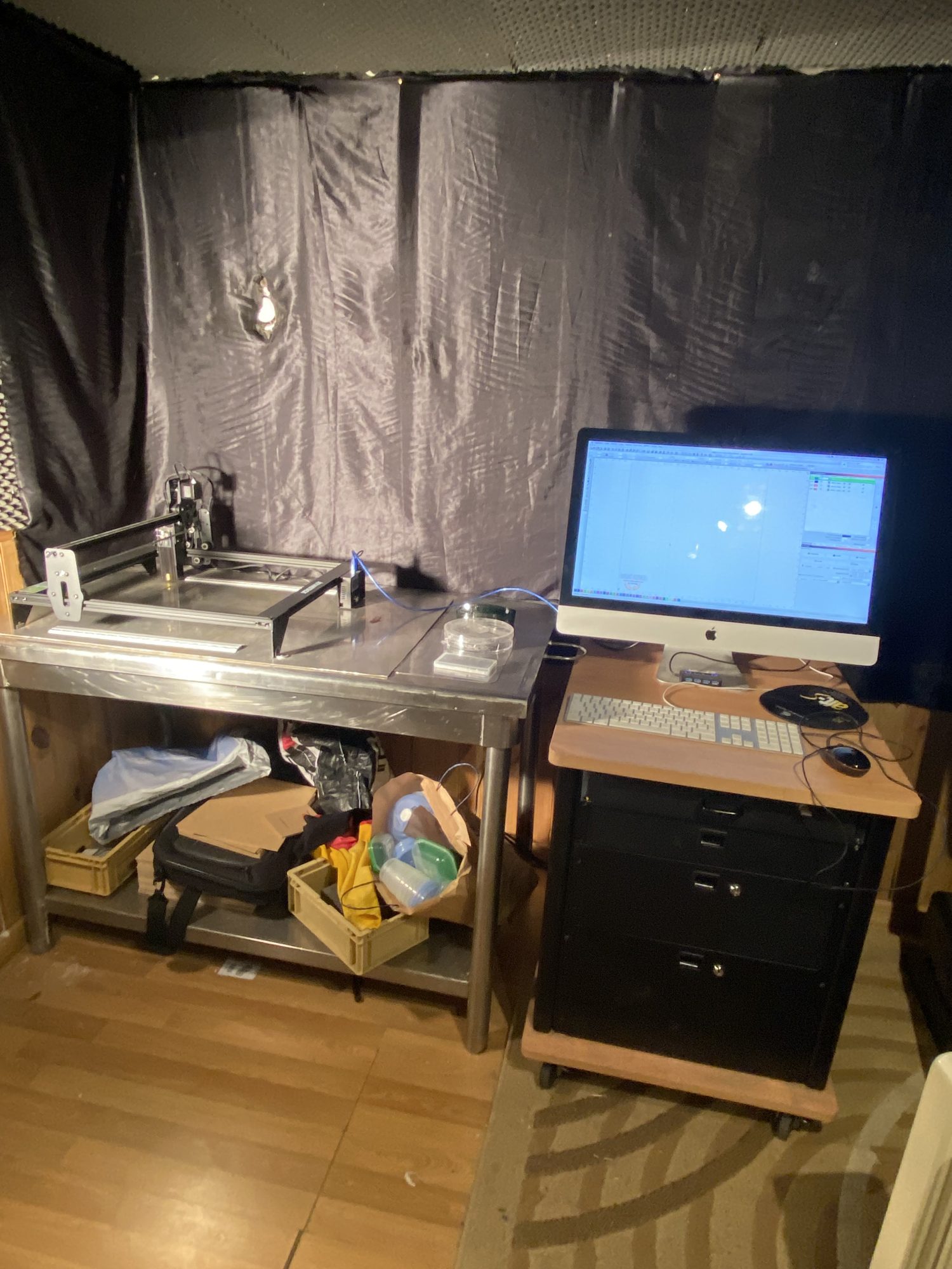 Machine à graver laser 30 W - 410 x 400 mm